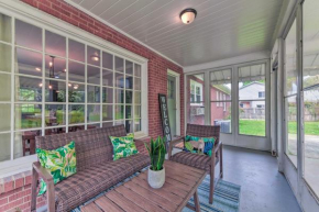 Charming Charlotte Getaway - 4 Mi to Uptown!, Charlotte